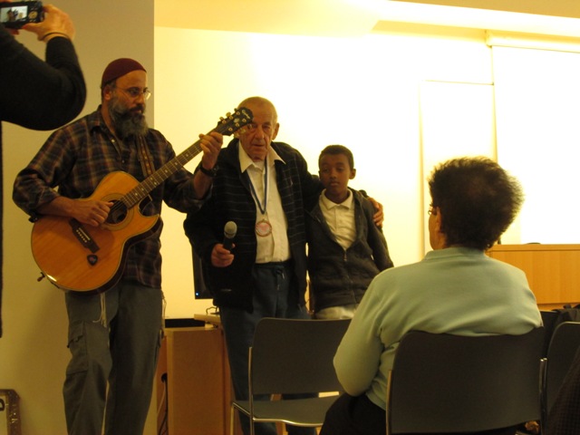 Mars_voor_Leven rabbi Shachar speelt